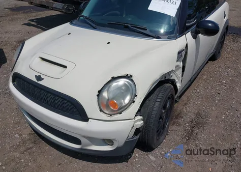 2010 Mini Cooper S Clubman z USA, uszkodzony, nr VIN WMWMM3C59ATP76350